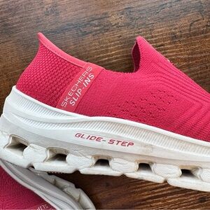 Skechers Women's Glide-Step Pink Sneakers